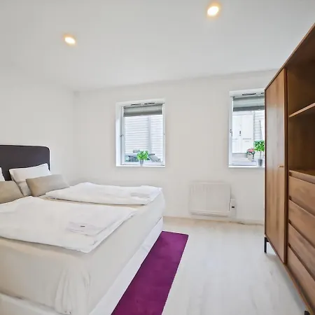 Apartamento Modern 3br Near Centre Free Parking